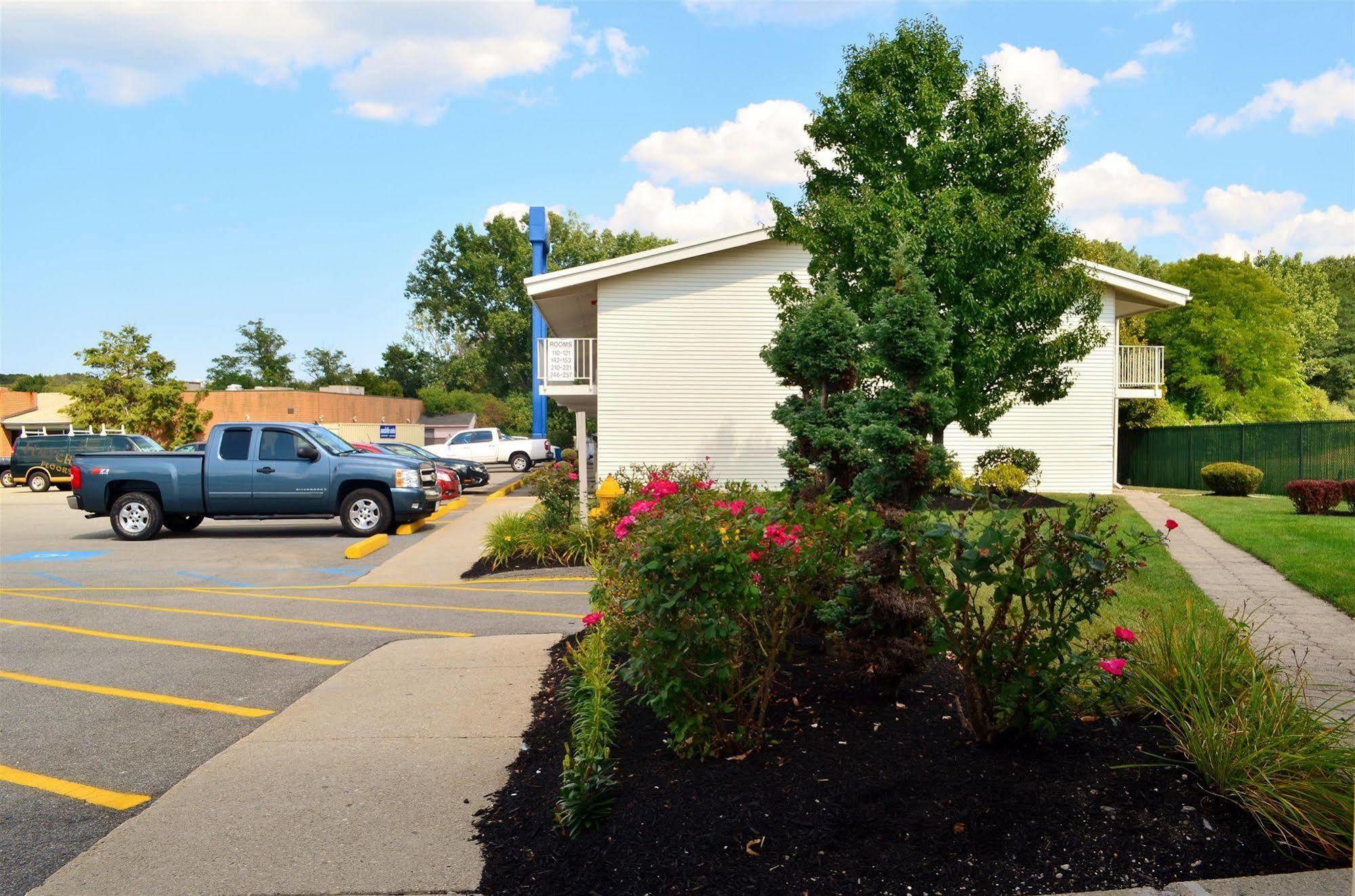 Motel 6 Boston South - Braintree Exterior photo